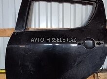 Suzuki Swift 2011 arxa qapısı